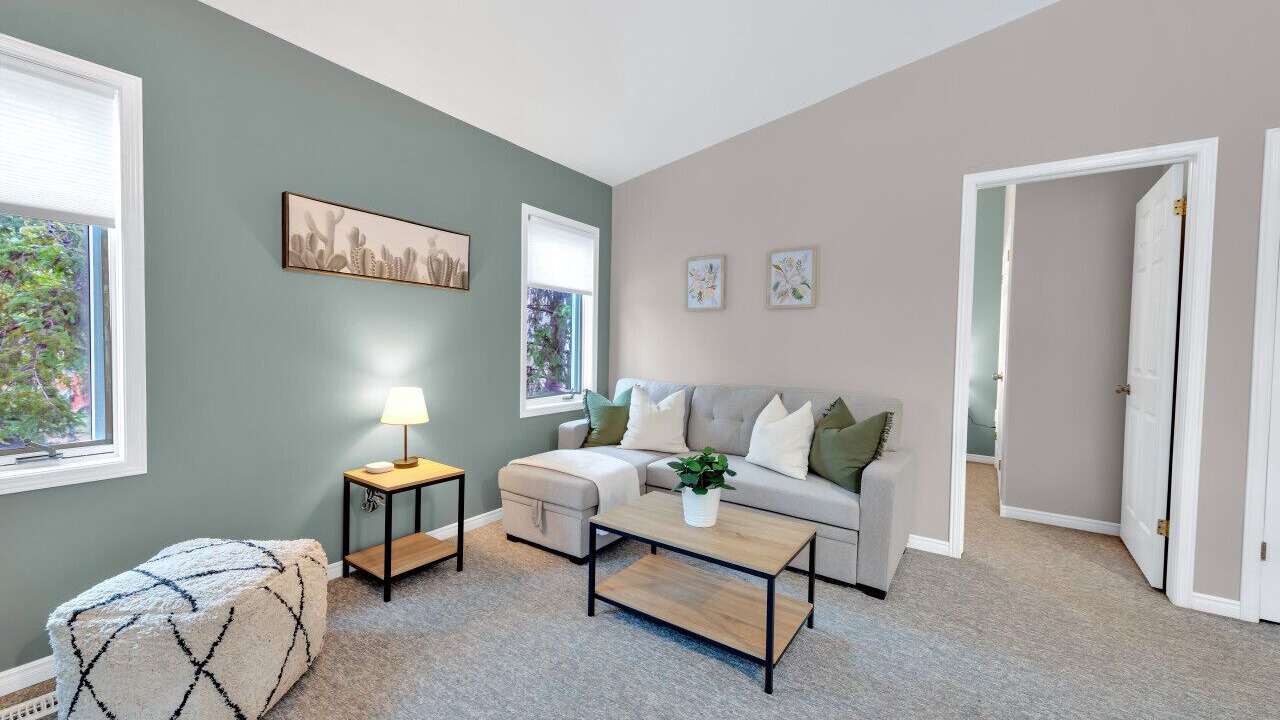 Photo of Livingroom in Burlington