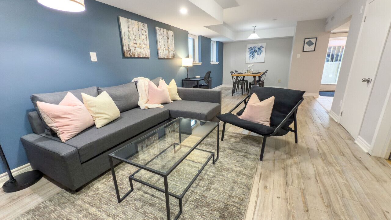 Photo of Livingroom in Burlington