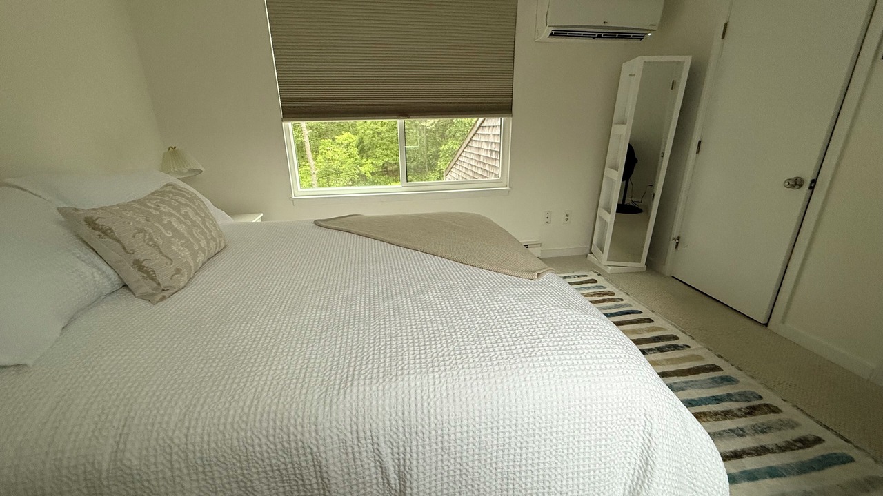 Photo of Bedroom in Oak Bluffs