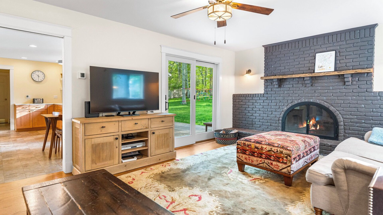 Photo of Livingroom in Silver Beach