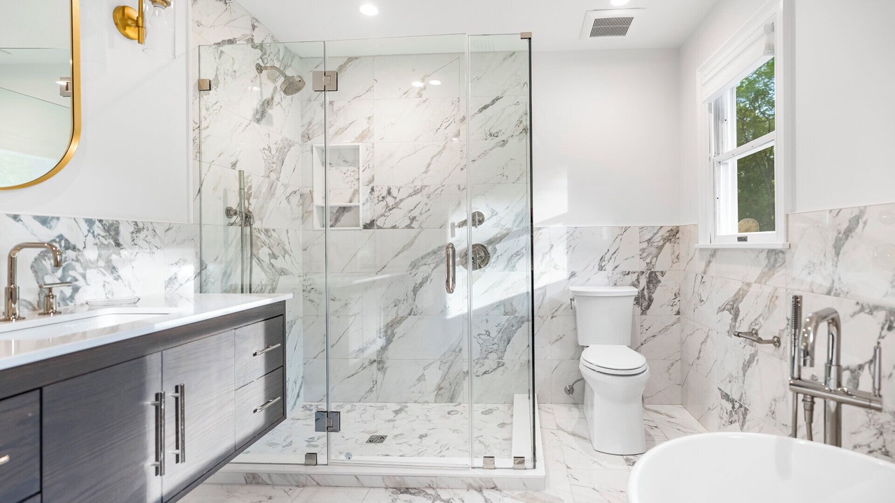Photo of Bathroom in Silver Beach