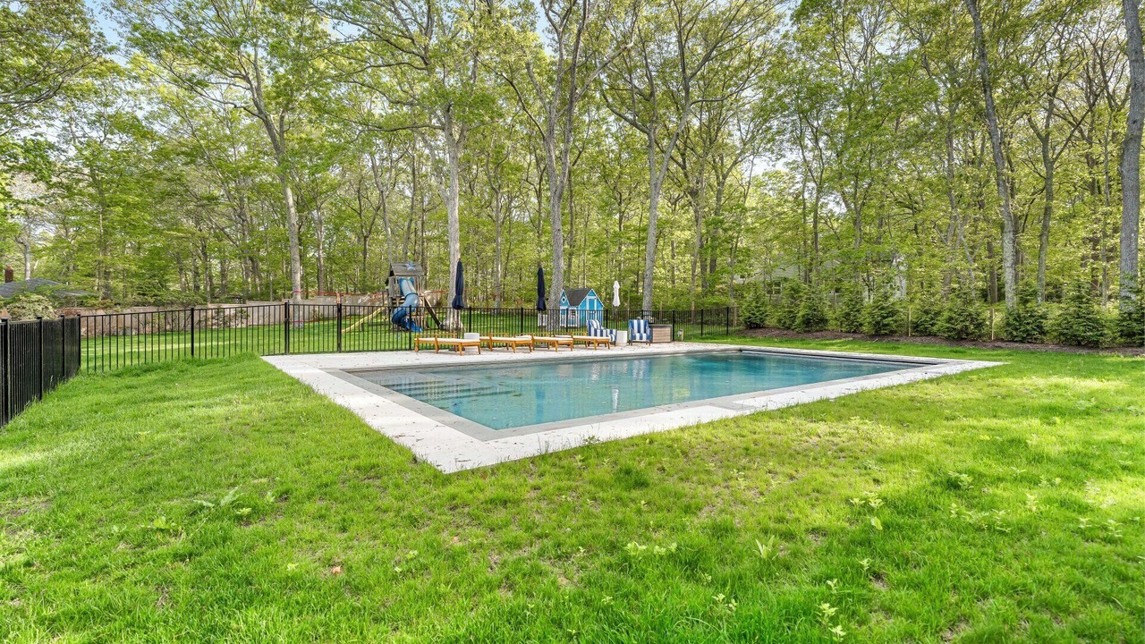 Photo of Outdoor in Silver Beach