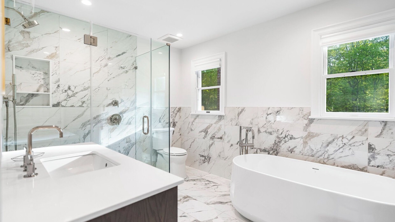 Photo of Bathroom in Silver Beach