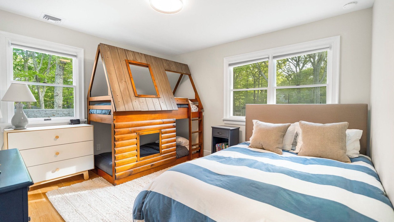 Photo of Bedroom in Silver Beach