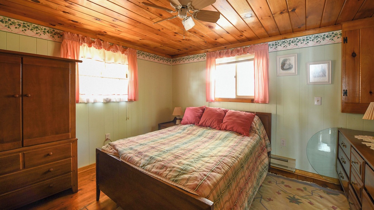 Photo of Bedroom in Standish