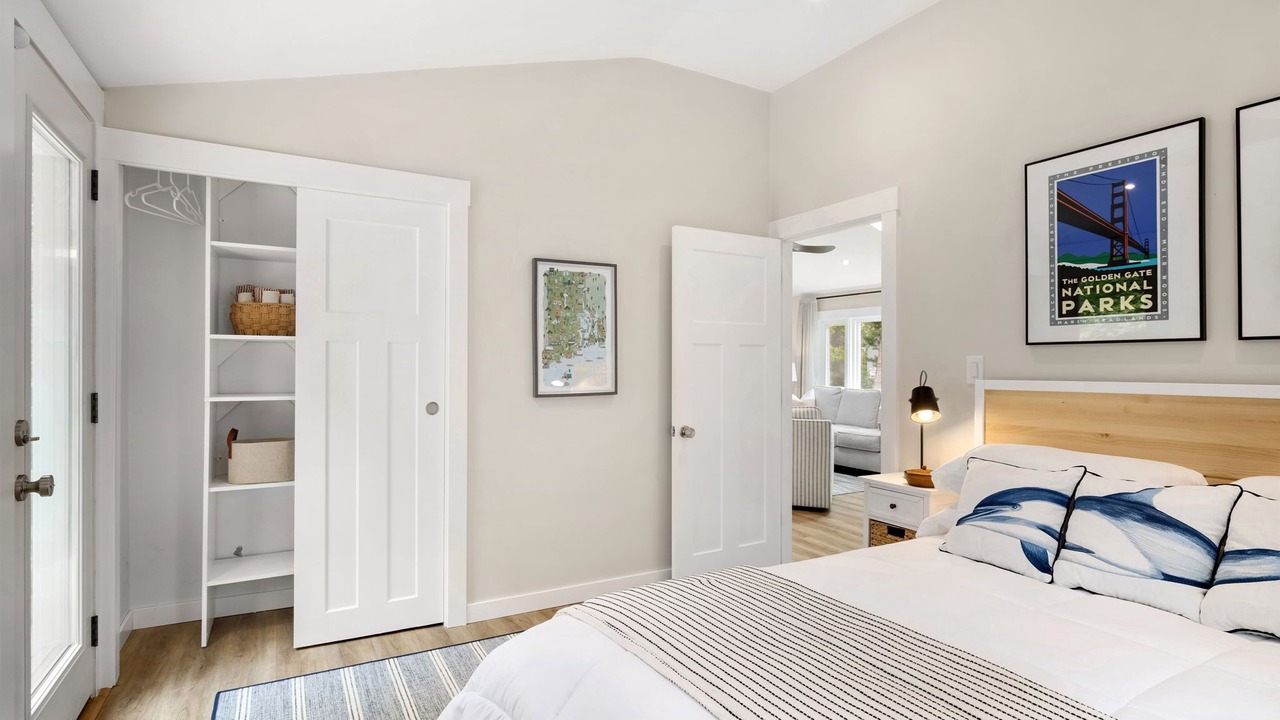 Photo of Bedroom in Kenyon