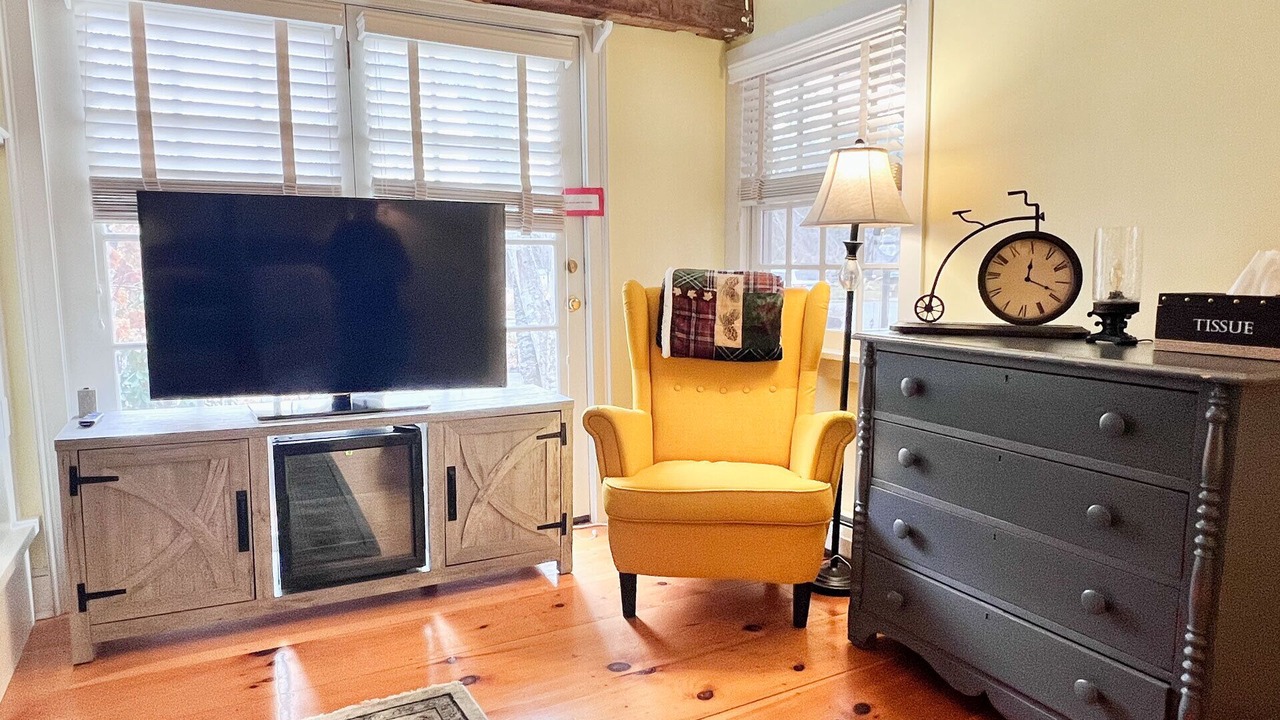 Photo of Livingroom in Newfane