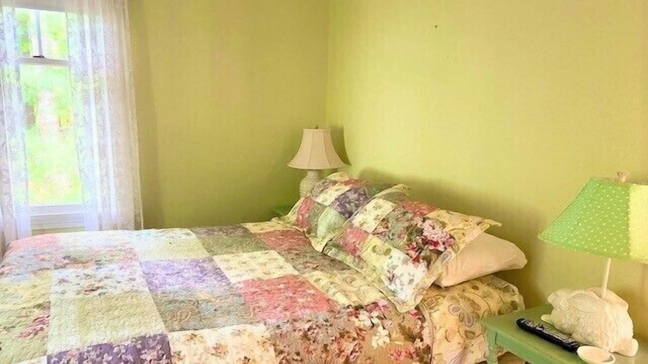 Photo of Bedroom in Summer Village