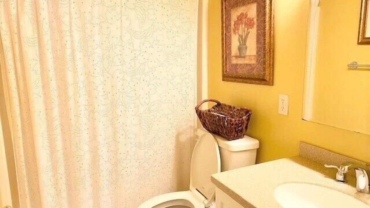 Photo of Bathroom in Summer Village