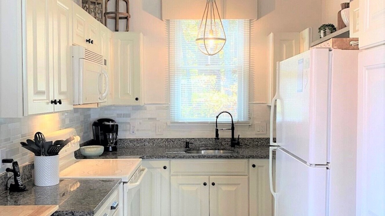 Photo of Kitchen in Summer Village