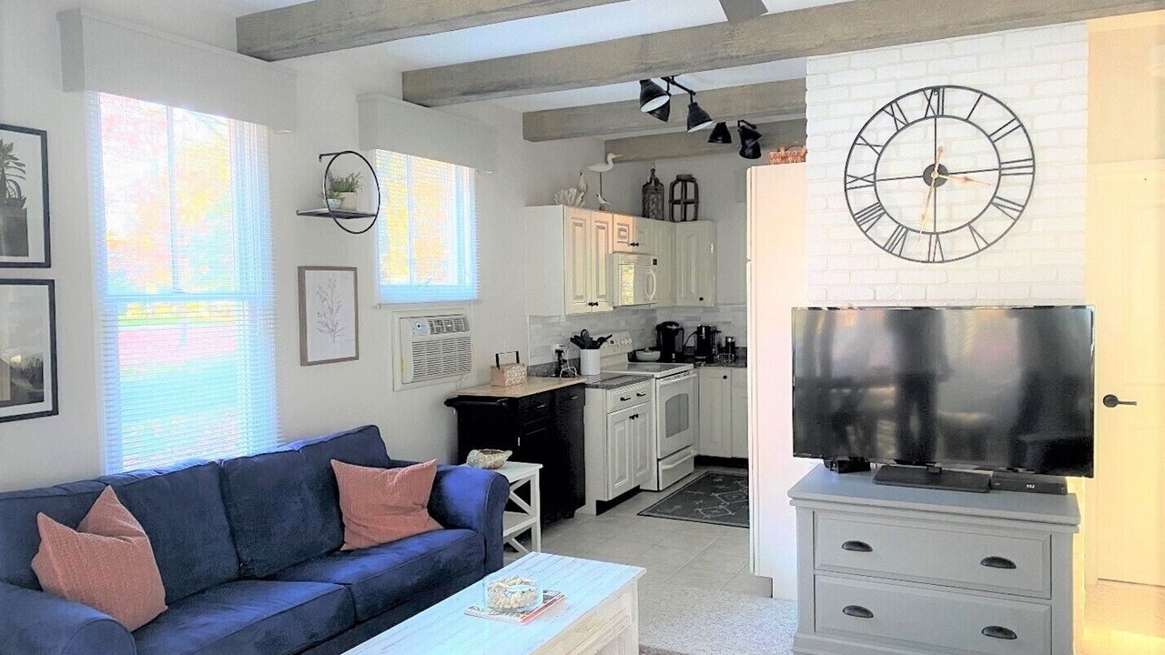 Photo of Livingroom in Summer Village