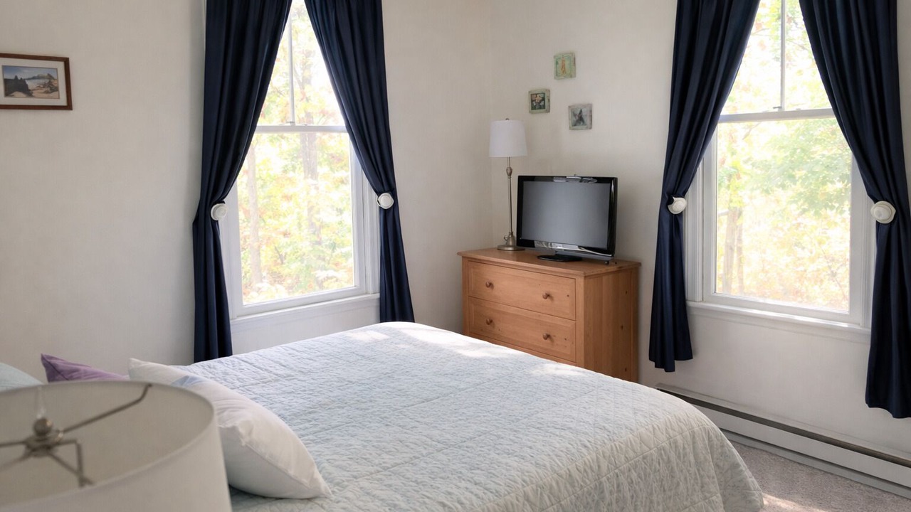 Photo of Bedroom in Summer Village