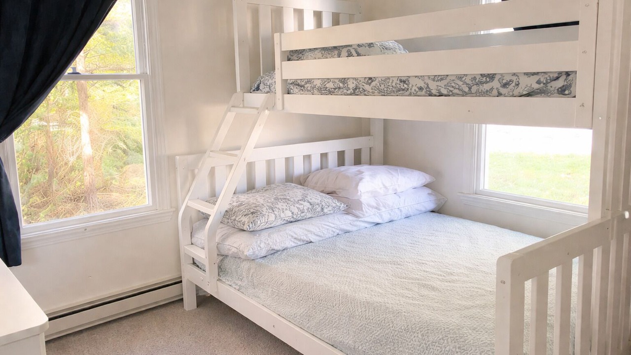 Photo of Bedroom in Summer Village
