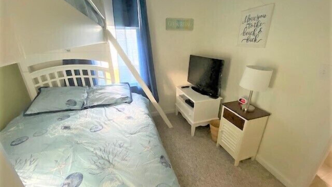 Photo of Bedroom in Summer Village
