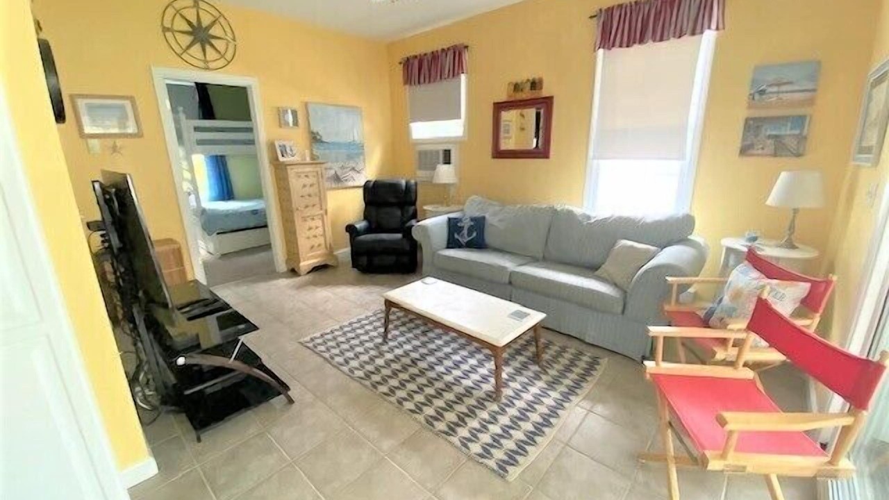 Photo of Livingroom in Summer Village