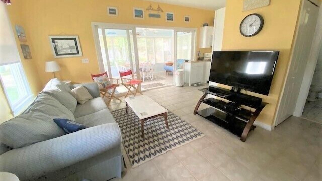 Photo of Livingroom in Summer Village