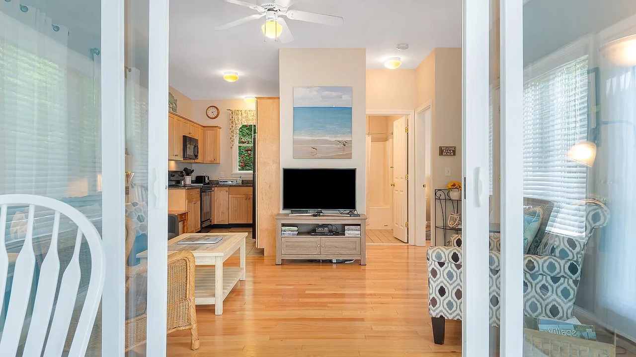 Photo of Livingroom in Summer Village