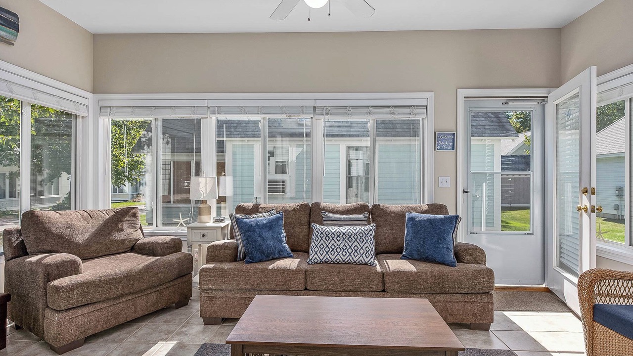 Photo of Livingroom in Summer Village