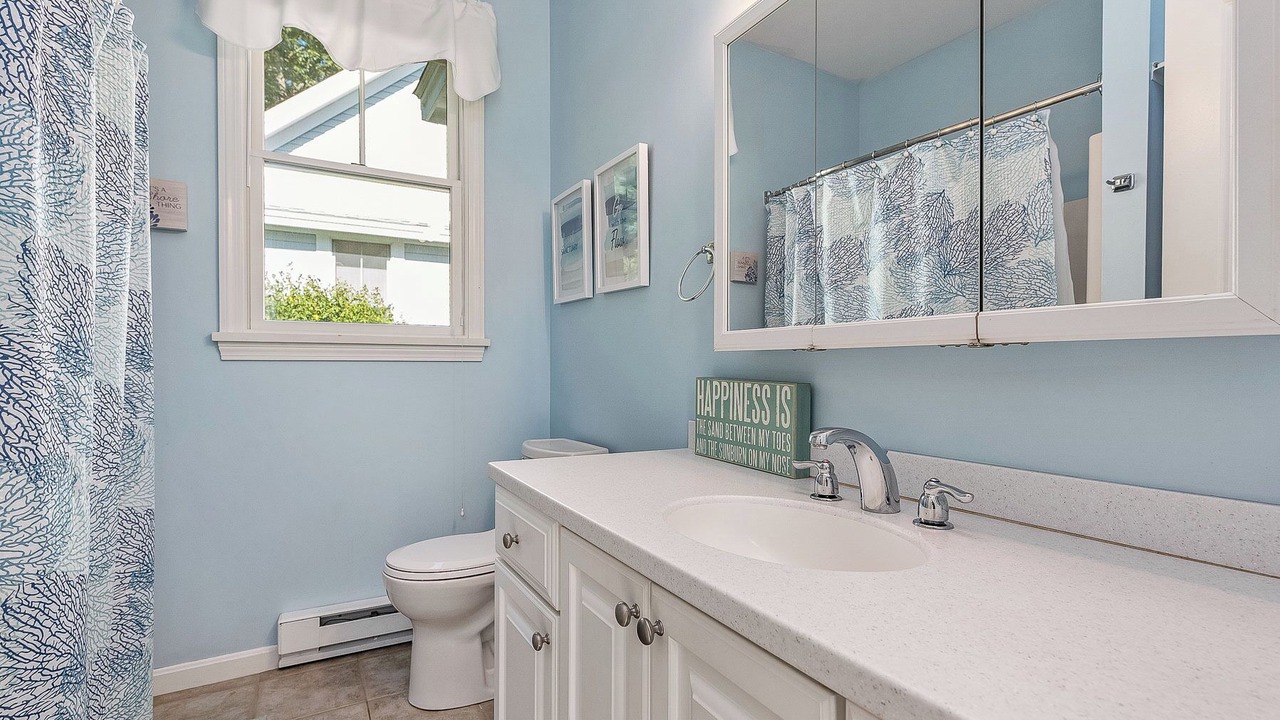 Photo of Bathroom in Summer Village