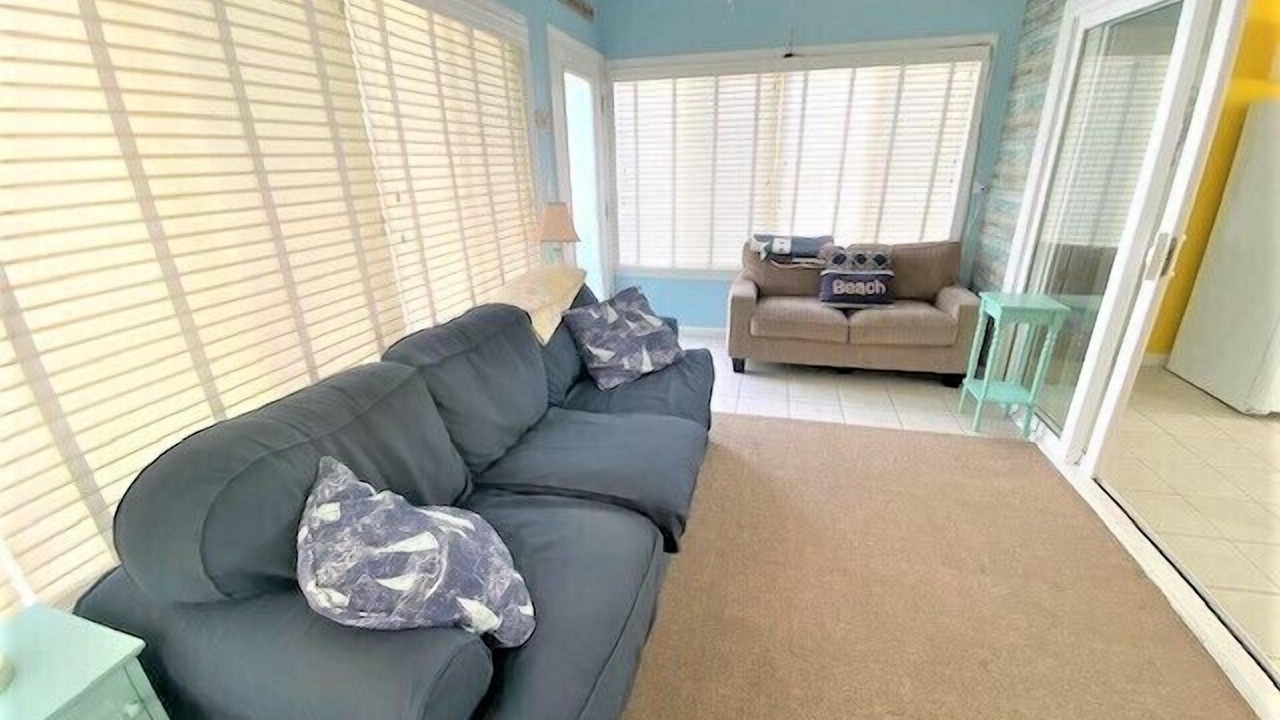 Photo of Livingroom in Summer Village
