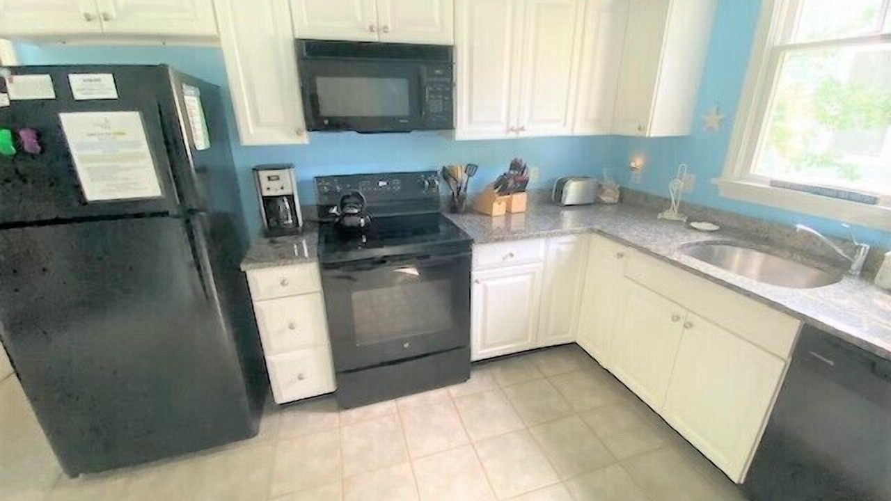 Photo of Kitchen in Summer Village
