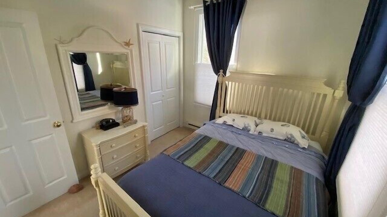 Photo of Bedroom in Summer Village