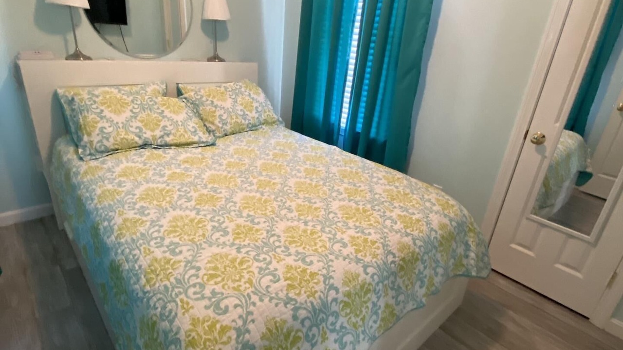 Photo of Bedroom in Summer Village