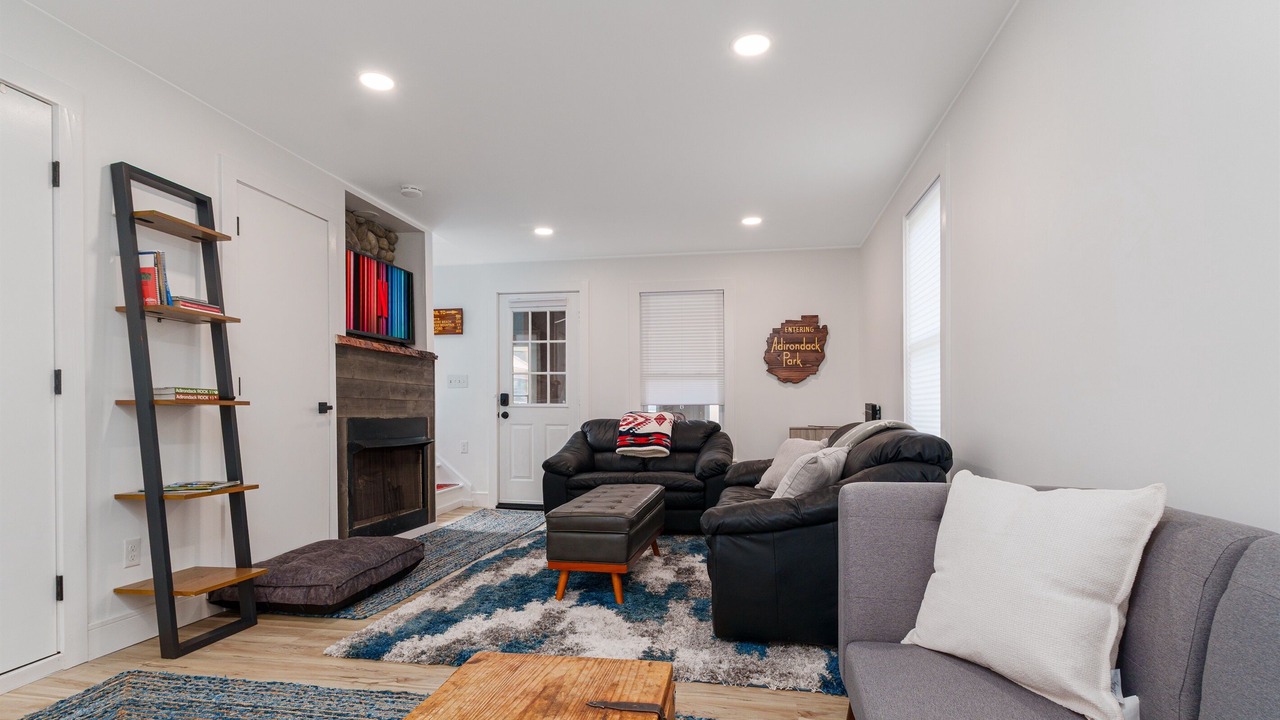 Photo of Livingroom in Keene