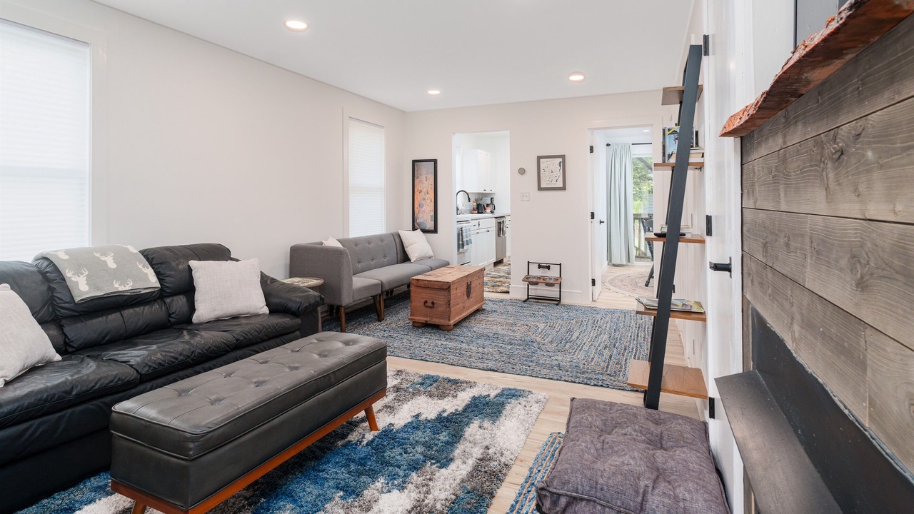 Photo of Livingroom in Keene