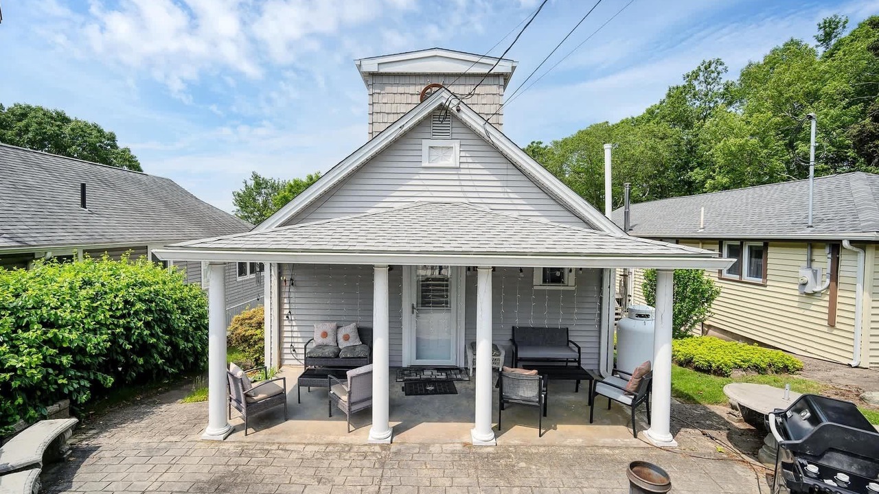 Photo of Patio Balcony in Niantic