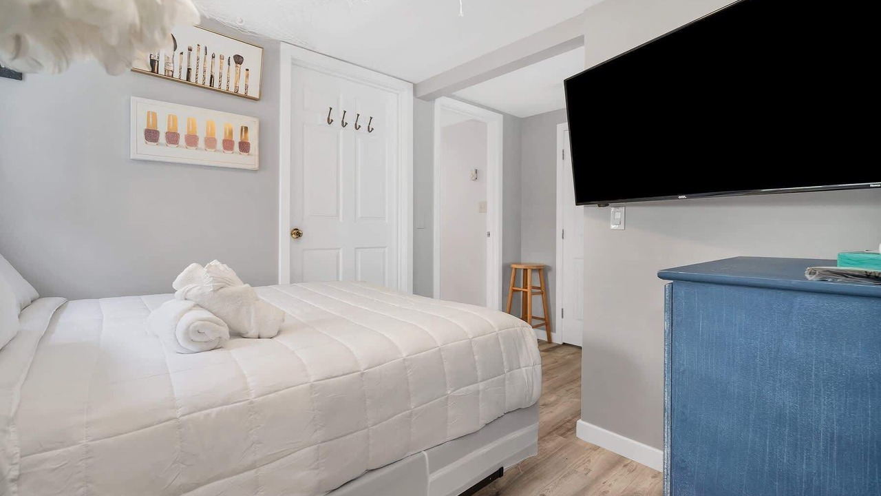 Photo of Bedroom in Niantic
