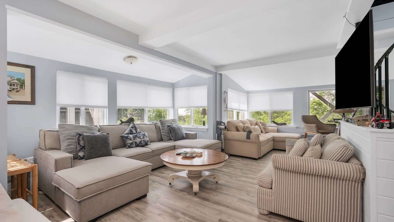 Photo of Livingroom in Niantic