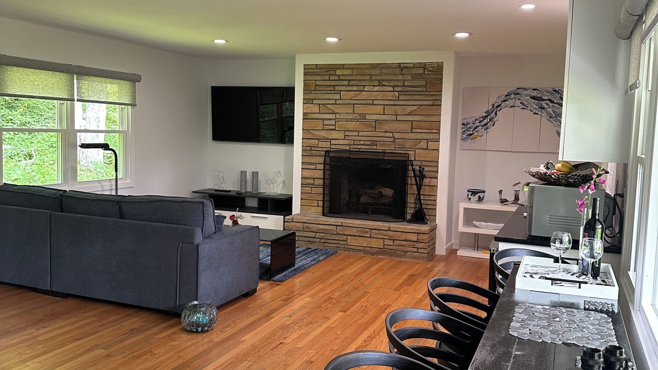 Photo of Livingroom in West Cornwall