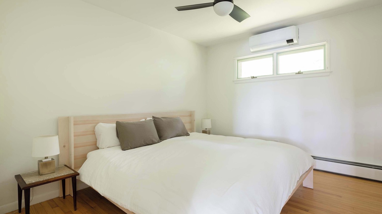 Photo of Bedroom in Narrowsburg