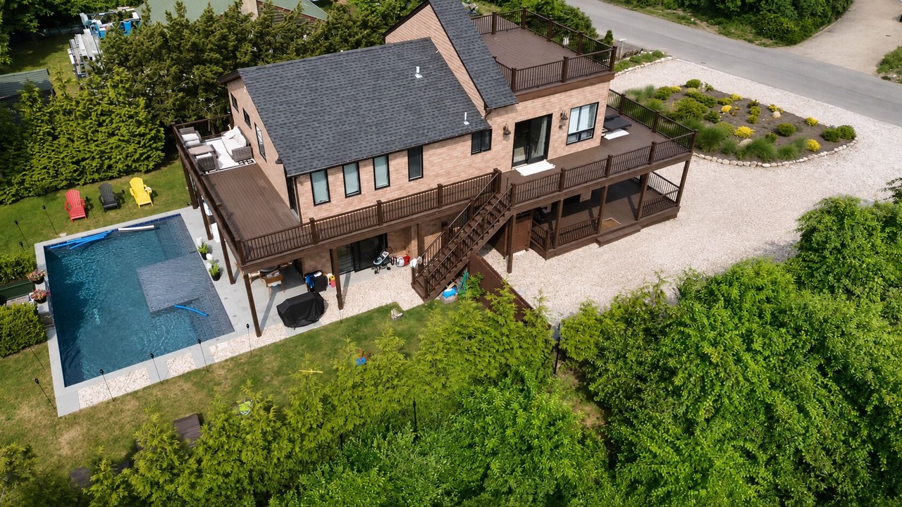 Photo of Patio Balcony in Culloden Shores