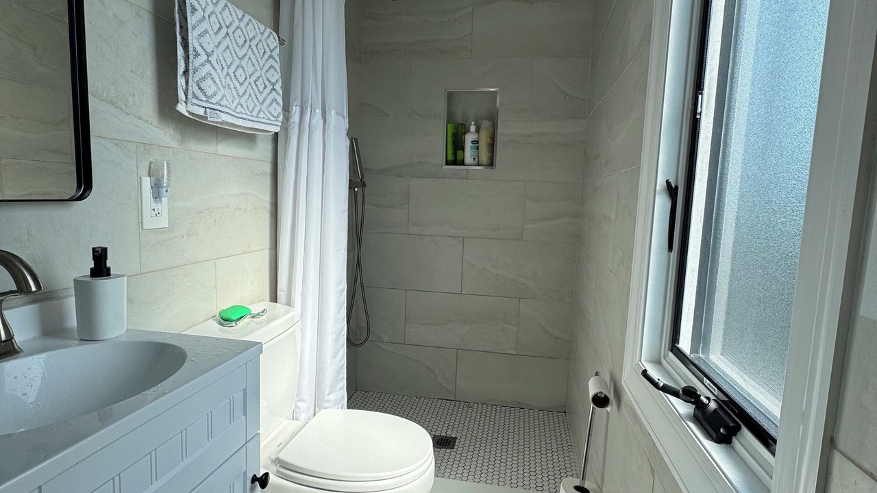 Photo of Bathroom in Culloden Shores