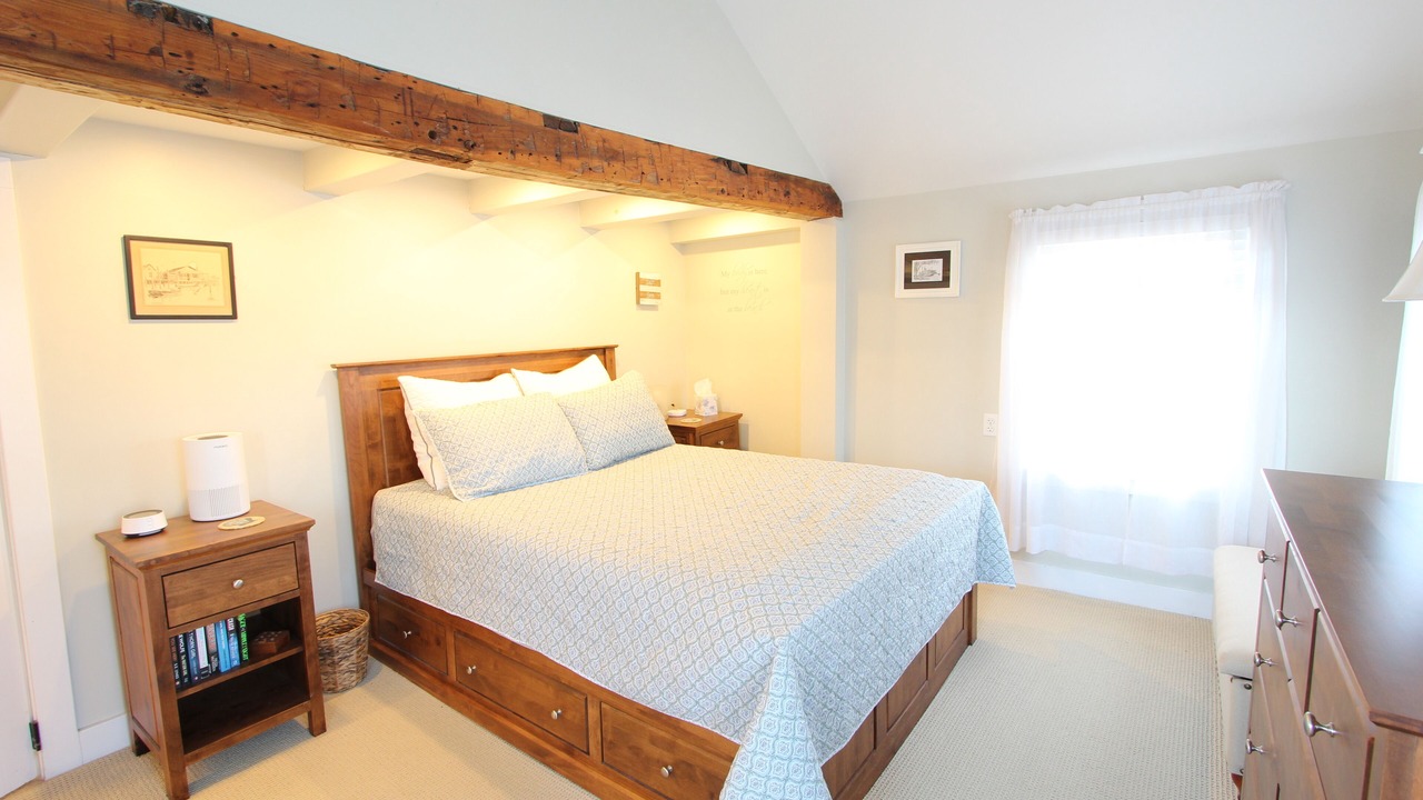 Photo of Bedroom in Niantic