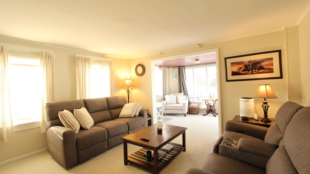 Photo of Livingroom in Niantic