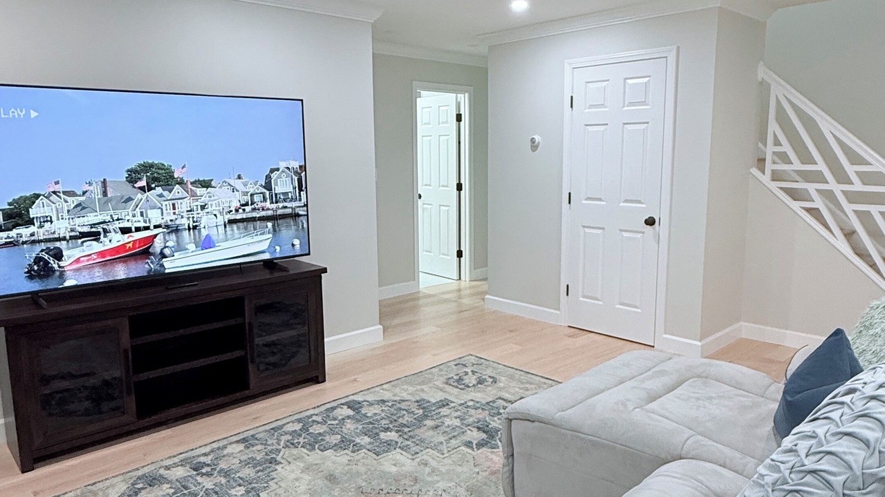 Photo of Livingroom in Edgartown