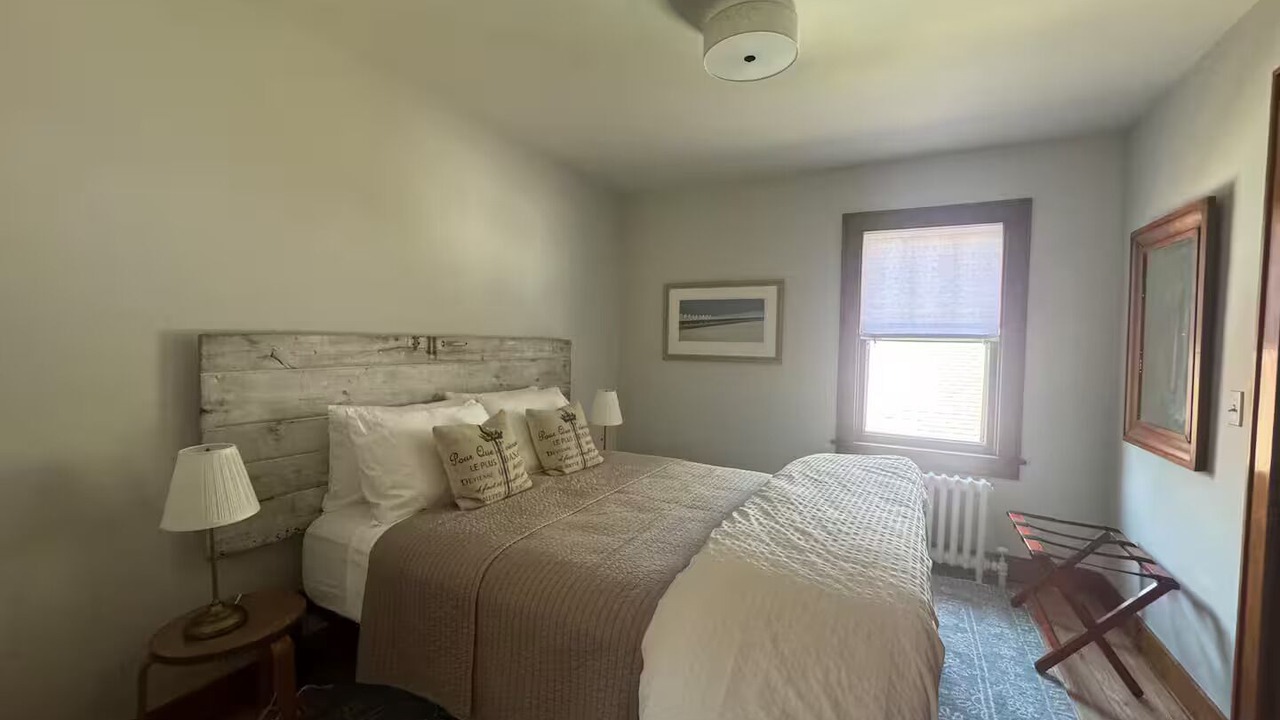 Photo of Bedroom in Hudson