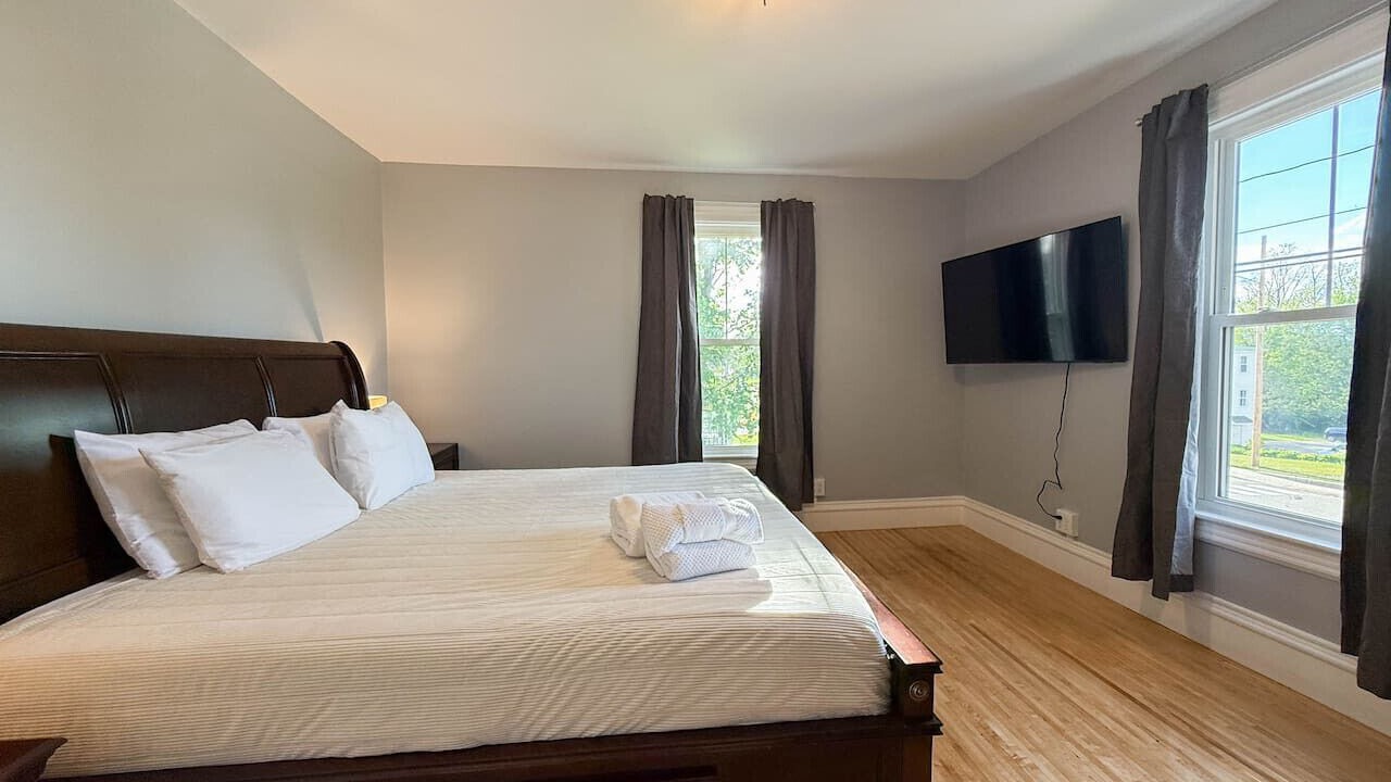 Photo of Bedroom in Conway