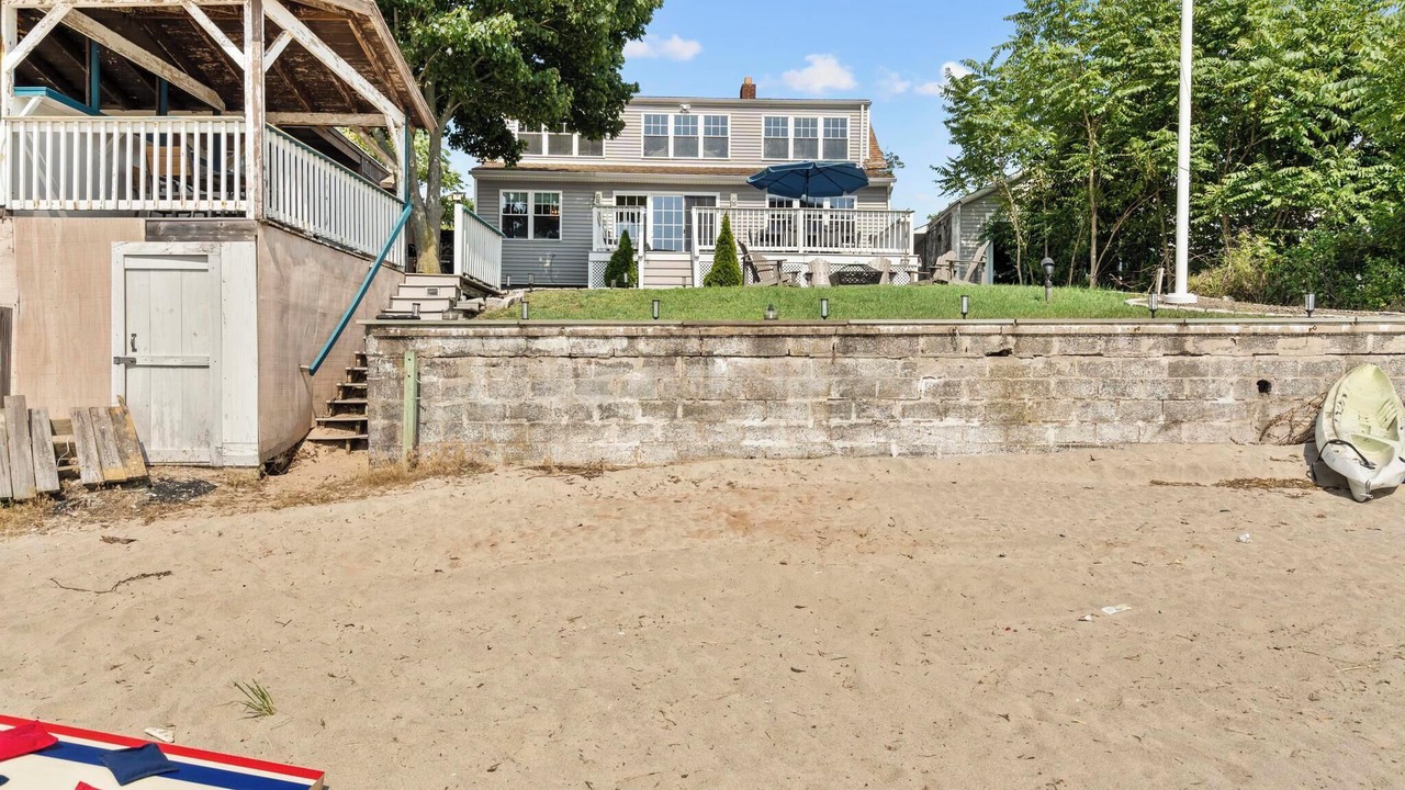 Photo of Outdoor in East Shore