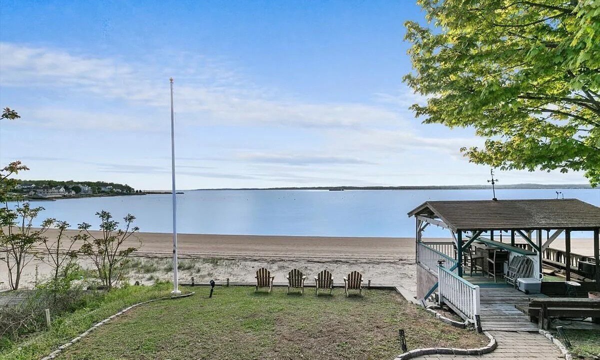 Photo of Outdoor in East Shore