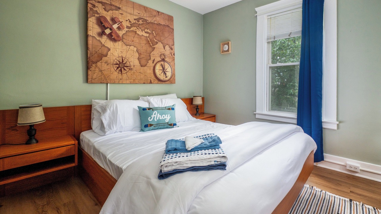 Photo of Bedroom in East Shore