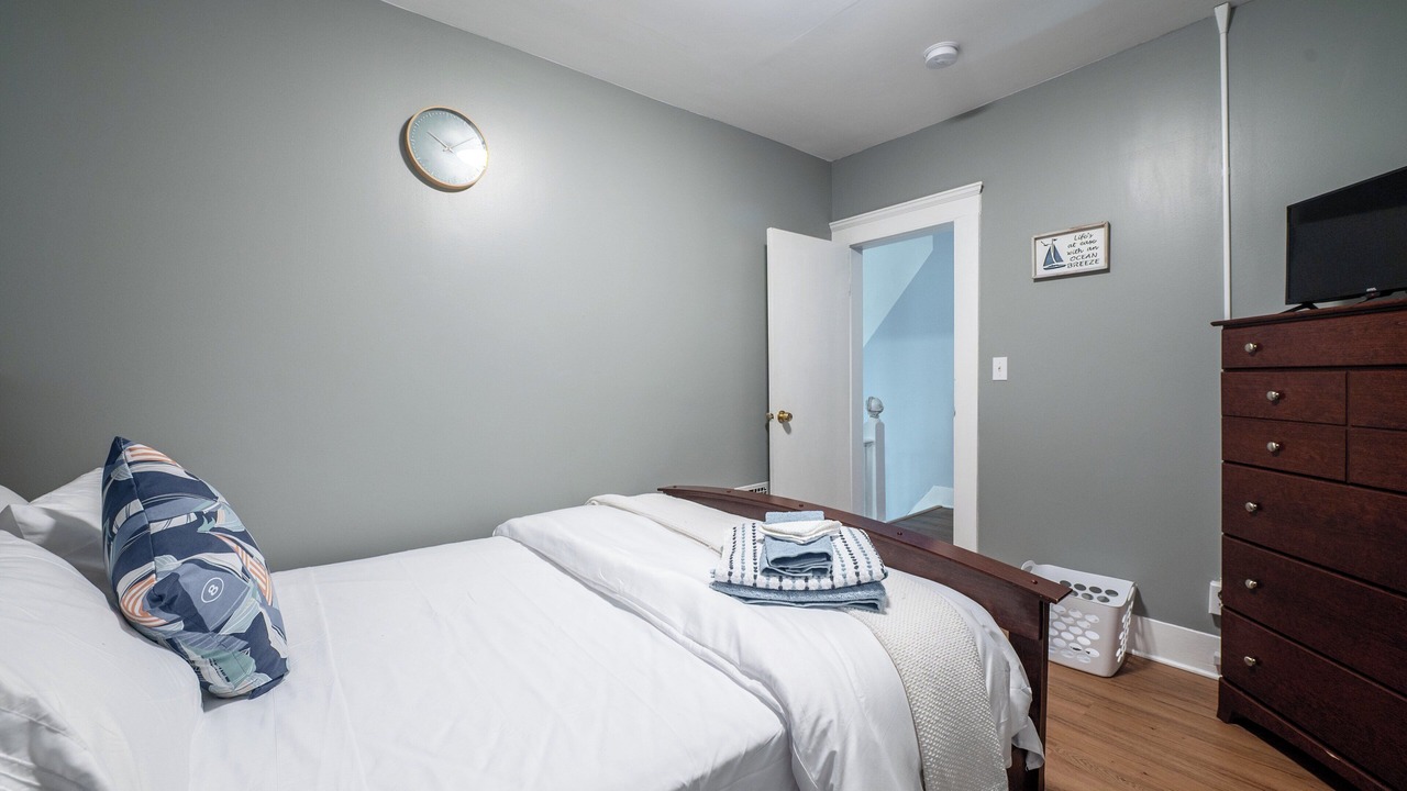 Photo of Bedroom in East Shore