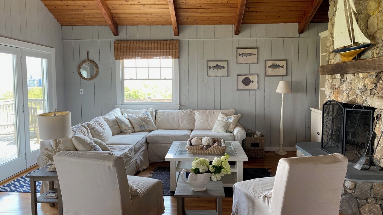 Photo of Livingroom in Block Island