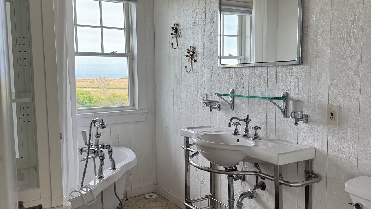 Photo of Bathroom in Block Island
