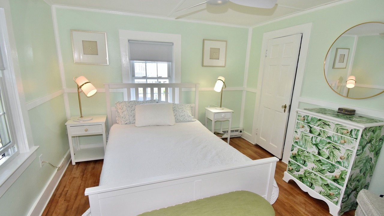 Photo of Bedroom in Misquamicut