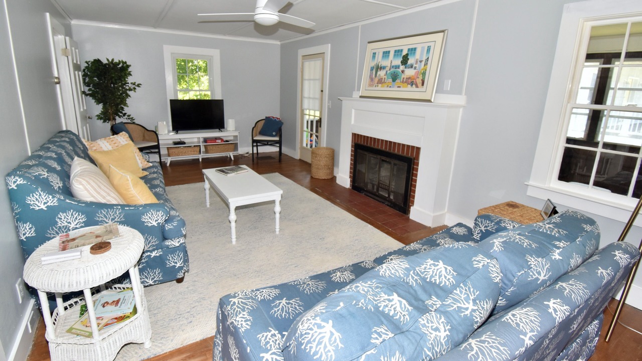 Photo of Livingroom in Misquamicut