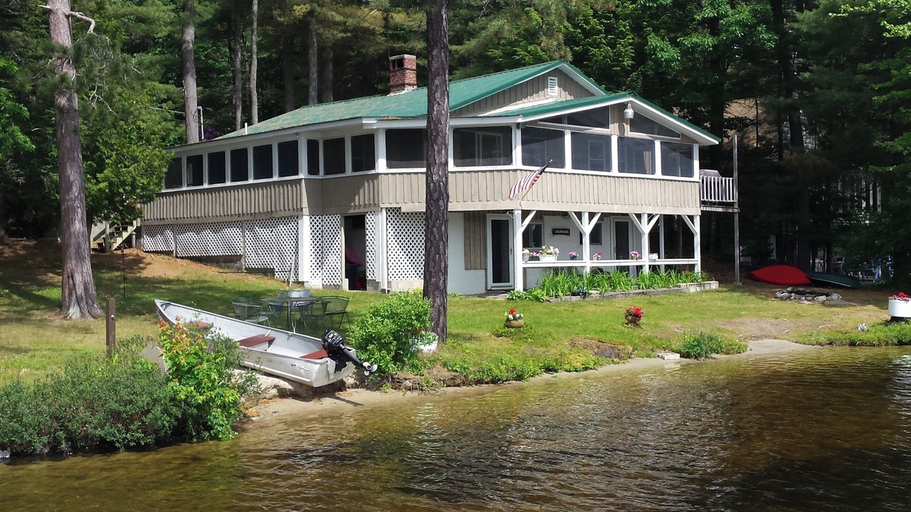 Photo of Outdoor in Gray